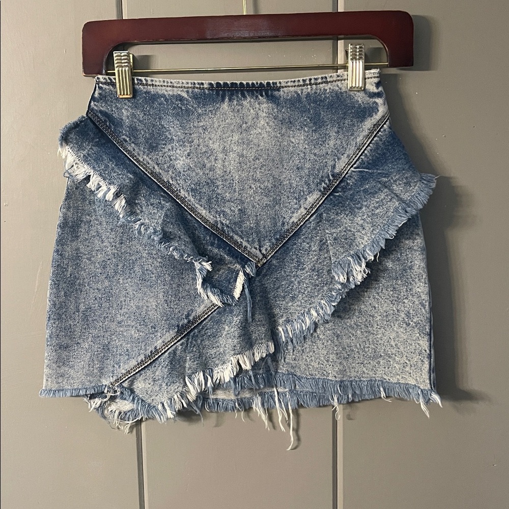 Zara Mini Skirt Acid Wash Denim Grunge Urban Casual Utility Chic Festival Boho
